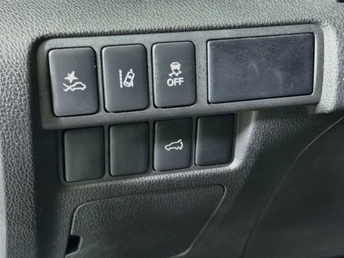 Used 2024 Mitsubishi Eclipse Cross SE AWD/4WD image 17