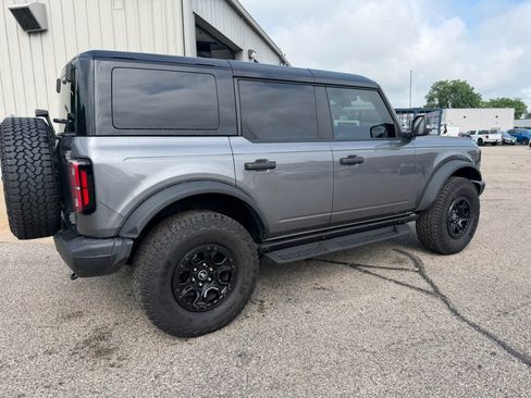 Used 2025 Ford Bronco Badlands AWD/4WD image 4