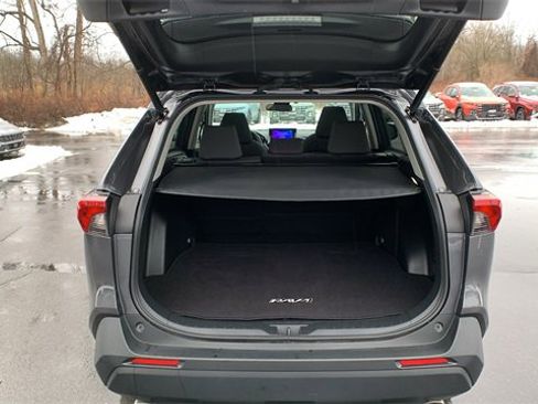 Used 2023 Toyota RAV4 XLE image 28