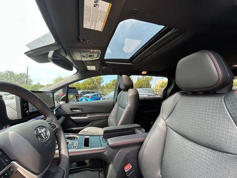 Certified 2026 Toyota Sienna XSE FWD image 12