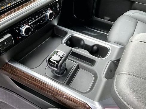 New 2026 GMC Sierra 1500 Elevation w/ Elevation Premium Package image 9