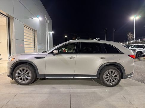 Used 2025 MAZDA CX-90 3.3 Turbo w/ Premium Plus Pkg image 8