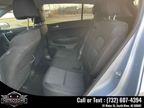 Used 2020 Kia Sportage LX FWD image 15