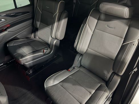 Used 2023 Cadillac Escalade Sport w/ LPO, ONYX Package AWD/4WD image 39