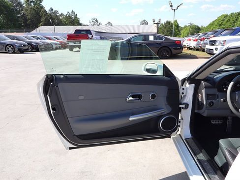 Used 2004 Chrysler Crossfire Coupe image 27