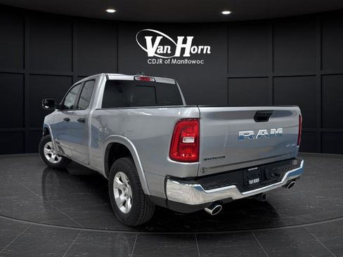 Used 2025 RAM 1500 Big Horn AWD/4WD image 5