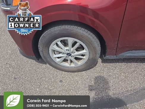 Used 2024 Kia Carnival LX FWD image 14