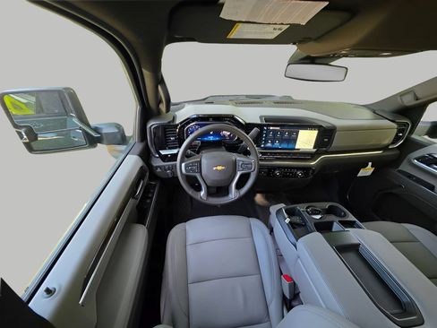 New 2026 Chevrolet Silverado 2500 LT w/ Texas Edition AWD/4WD image 17