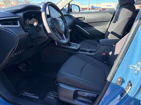 New 2026 Toyota Corolla Cross LE image 6