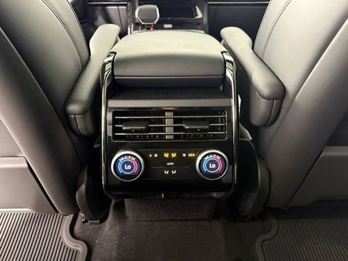 Used 2025 Land Rover Range Rover Sport Autobiography AWD/4WD image 24