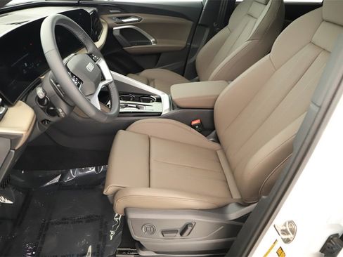 New 2025 Audi Q5 Premium Plus image 23