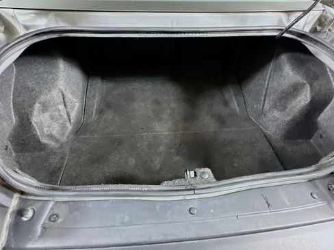 Used 2018 Dodge Challenger SXT w/ Blacktop Package image 27