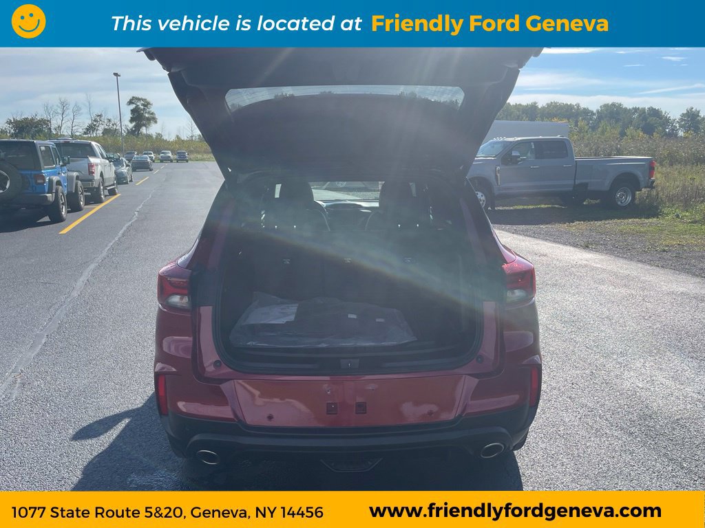 Used 2021 Chevrolet TrailBlazer RS w/ Sun and Liftgate Package AWD/4WD image 10