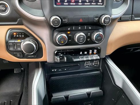 Used 2019 RAM 1500 Big Horn AWD/4WD image 24