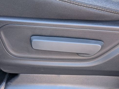 New 2026 RAM 1500 Big Horn w/ Sport Appearance Package AWD/4WD image 19