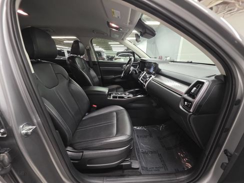 Used 2022 Kia Sorento S AWD/4WD image 11