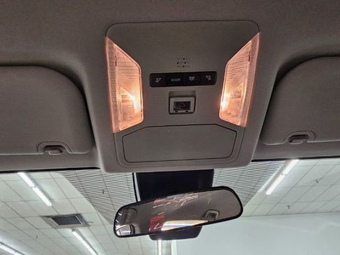 Used 2021 Toyota RAV4 LE image 23