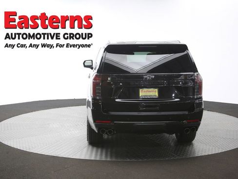 Used 2025 Chevrolet Suburban Z71 image 40