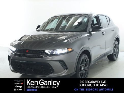 Used 2024 Dodge Hornet GT image 1