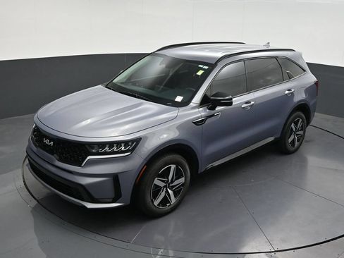 Used 2023 Kia Sorento S FWD image 17
