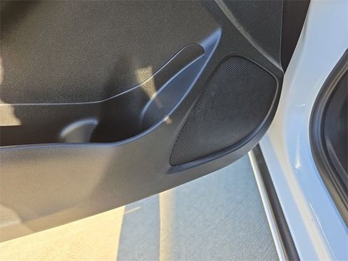 Used 2023 Chevrolet Malibu LT image 30