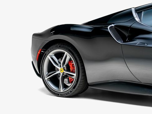 Used 2024 Ferrari 296 GTS RWD image 21