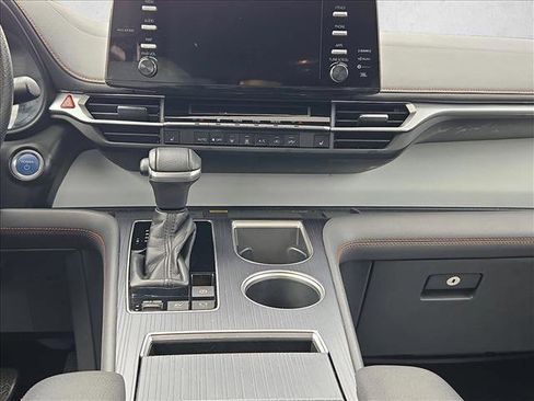 Used 2021 Toyota Sienna XSE image 15