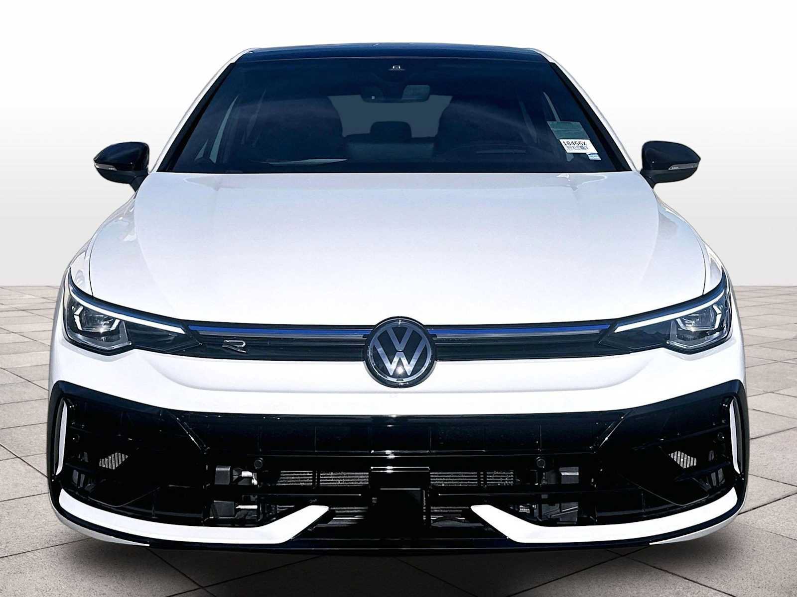Used 2025 Volkswagen Golf AWD/4WD image 3