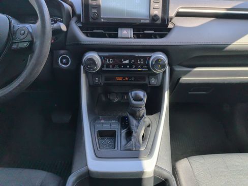 Used 2021 Toyota RAV4 XLE FWD image 26