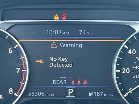 Used 2024 Nissan Altima 2.5 SV image 33