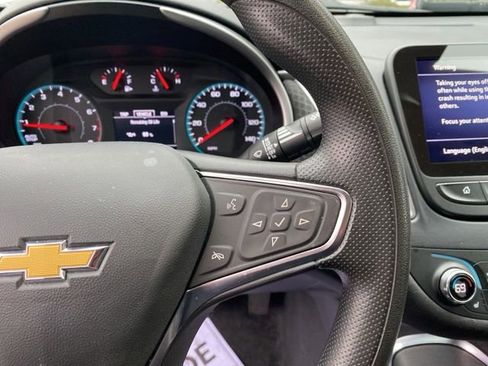 Used 2025 Chevrolet Malibu LT image 22