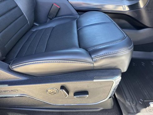 Certified 2025 Ford F150 Platinum w/ FX4 Off-Road Package AWD/4WD image 15