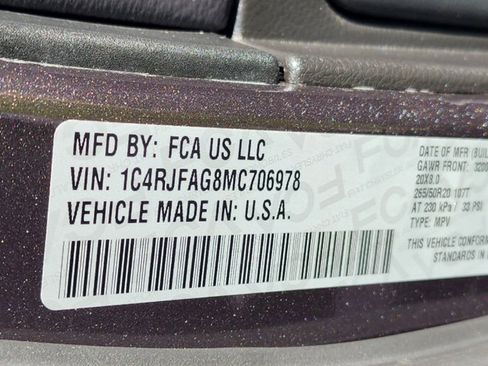 Certified 2021 Jeep Grand Cherokee Laredo X image 36