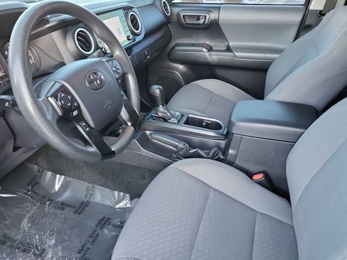 Used 2022 Toyota Tacoma SR AWD/4WD image 12