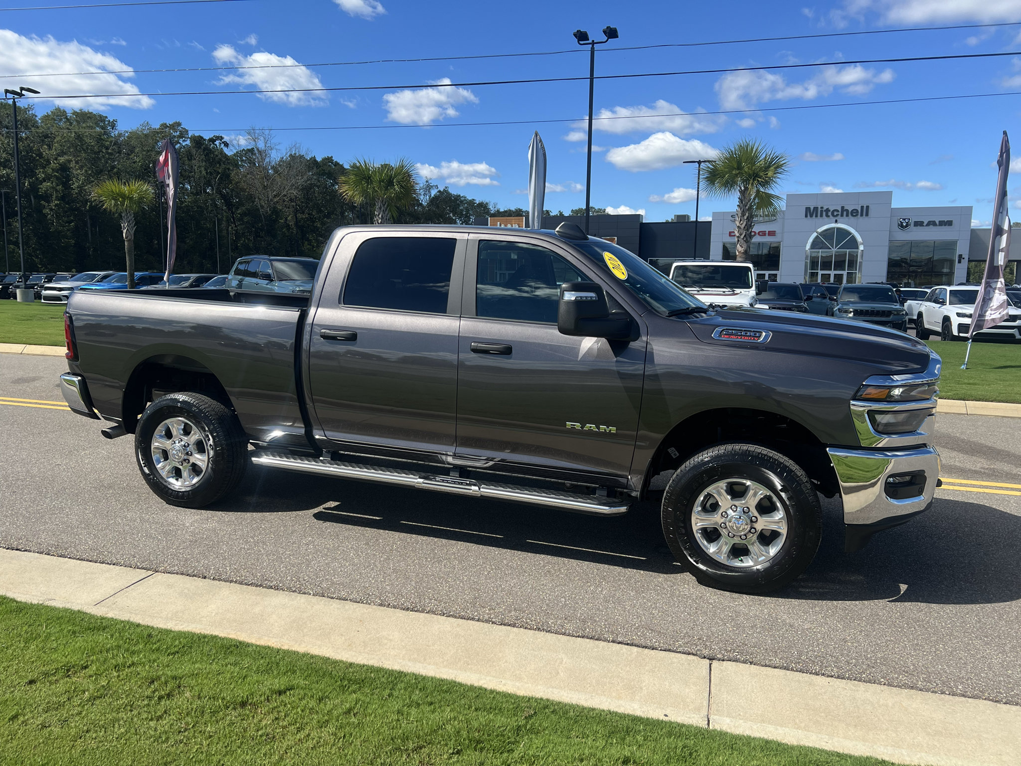 Used 2026 RAM 2500 Big Horn AWD/4WD image 3
