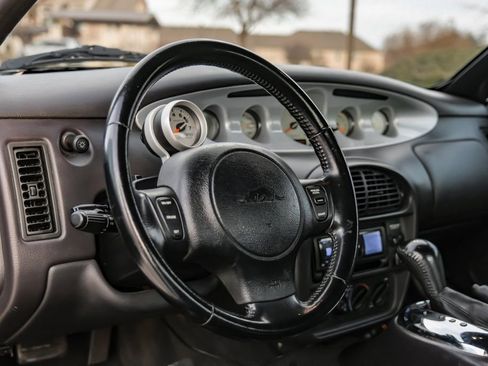 Used 2001 Chrysler Prowler Base image 11