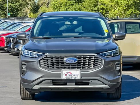 Used 2025 Ford Escape Platinum AWD/4WD image 8
