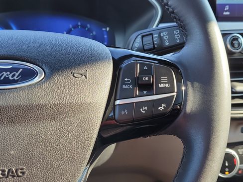 Certified 2022 Ford Escape SEL w/ Technology Package image 24