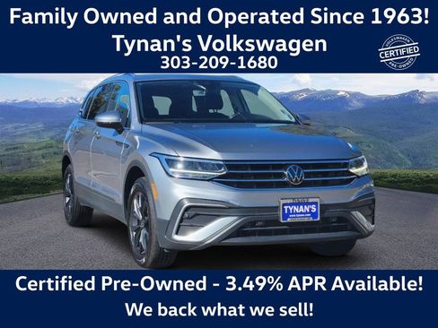Used 2024 Volkswagen Tiguan SE image 1