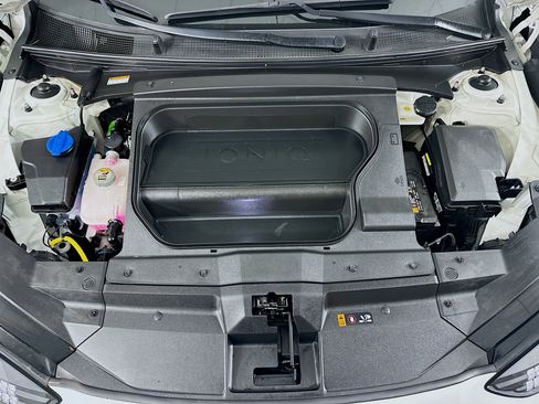 Used 2024 Hyundai Ioniq 6 SEL RWD image 33