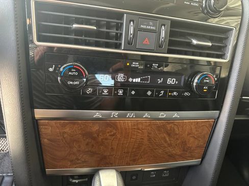 Used 2021 Nissan Armada SL w/ Captain's Chairs Package AWD/4WD image 13