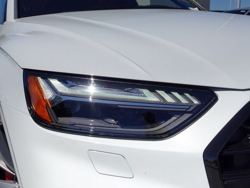 Used 2023 Audi SQ5 Prestige w/ Prestige Package AWD/4WD image 4