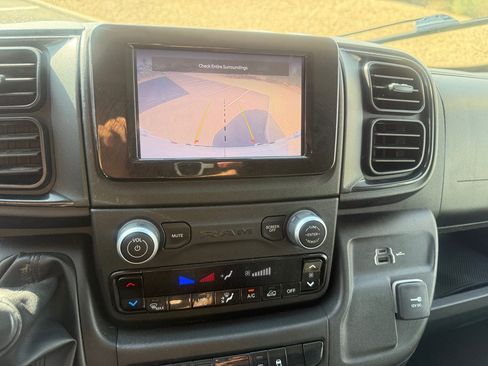 Used 2023 RAM ProMaster 2500 FWD image 11