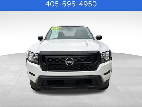 Used 2022 Nissan Frontier S image 2