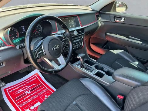 Used 2019 Kia Optima S w/ S Panoramic Sunroof Package image 13