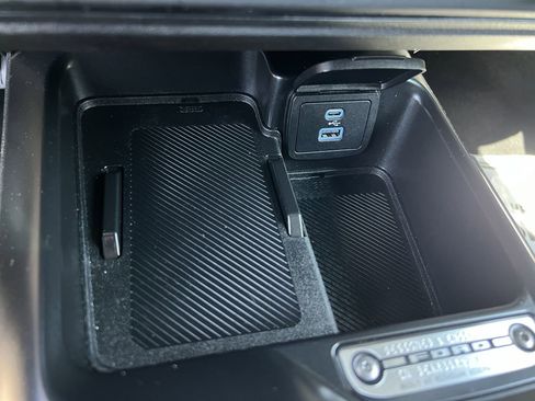 Used 2025 Ford Bronco Outer Banks image 20