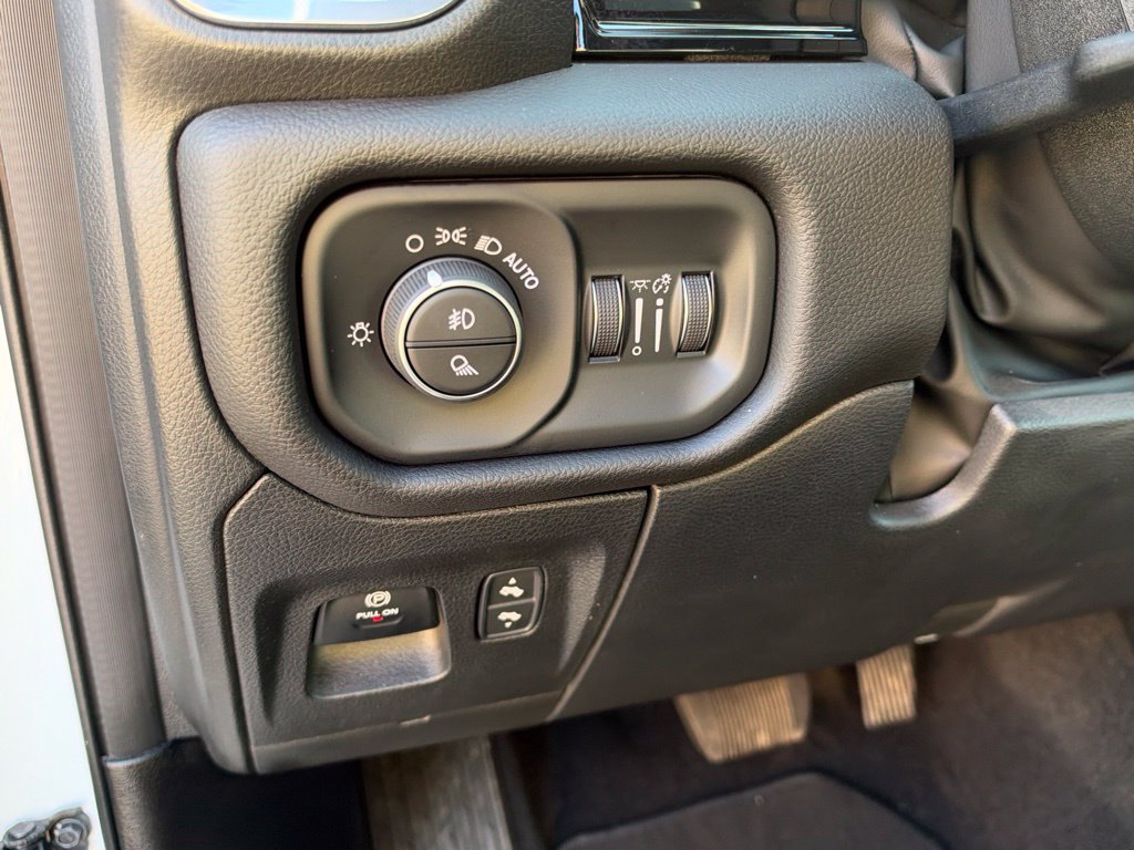 Used 2025 RAM 1500 Laramie w/ Night Edition AWD/4WD image 27