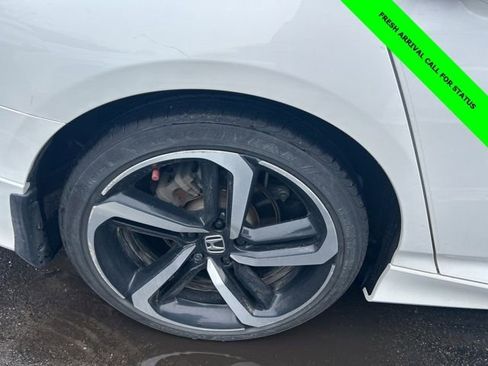 Used 2020 Honda Accord Sport image 4