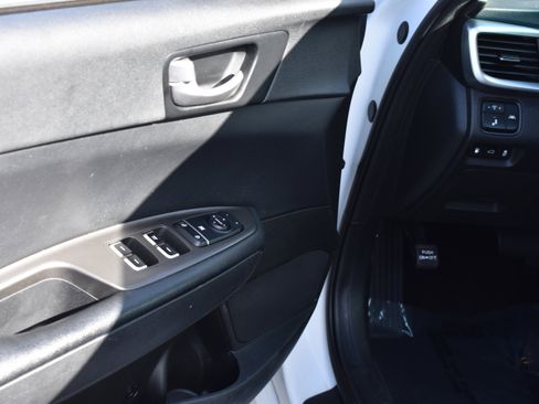 Used 2020 Kia Optima LX image 24