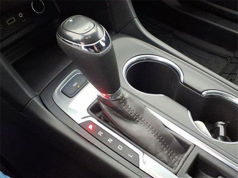 Used 2020 Chevrolet Equinox LT image 15